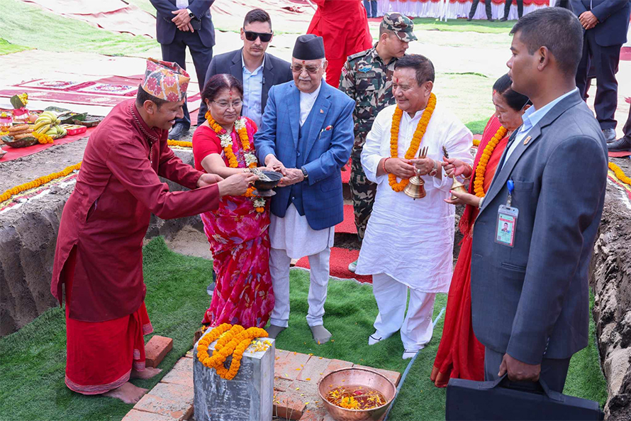 एमालेले विज्ञप्ति जारी गरेर भन्यो : गुरुङसँग कुनै सौदाबाजी र लेनादेना छैन